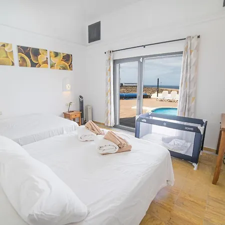 Babel - First Line Seafront House Holiday home *