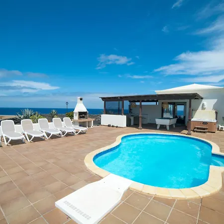Babel - First Line Seafront House Holiday home *