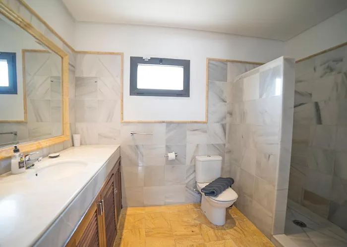 Casa vacanze Babel - First Line Seafront House *